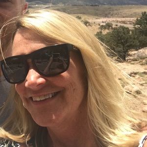 Meet your Posher, Gale